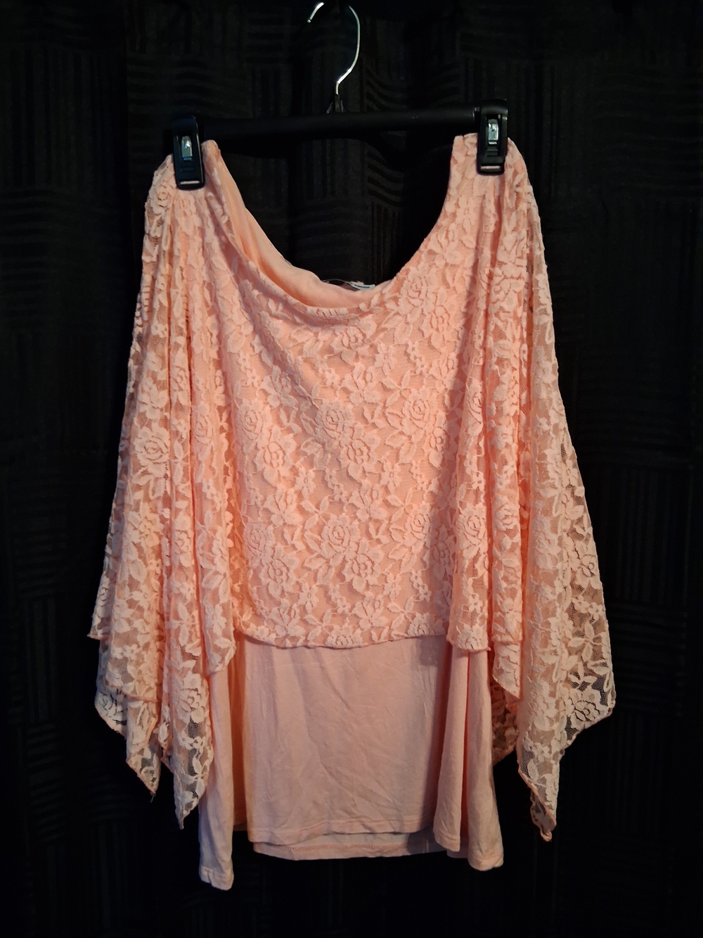 cha cha vente Peach Lace Women's Top